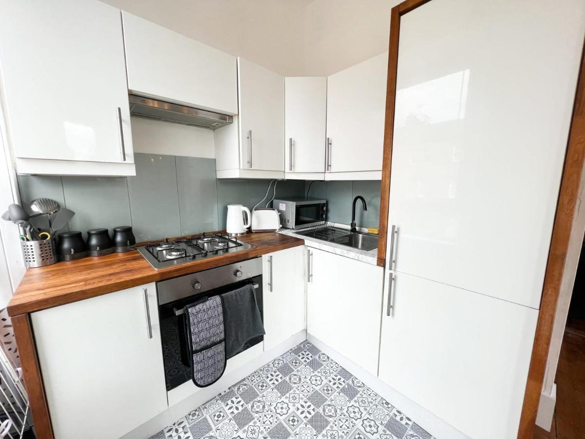 Bohemian 1Br Flat In Abbeyhill Appartement Edinburgh Buitenkant foto